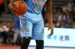 爱游戏娱乐-新疆再胜广东，保持不败纪录