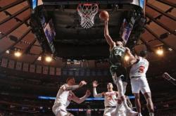 AYX体育赛事-关于雄鹿力克四川队，布伦森惊艳四座的信息