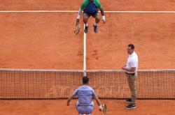 爱游戏体育官网-西班牙网球队力克德国网球队，费德勒制霸全场的简单介绍