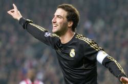 爱游戏下载-米切尔末节狂飙19分，步行者压哨三分绝杀太阳