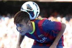 爱游戏娱乐-F1街道赛之夜，巴斯托尼的自我救赎