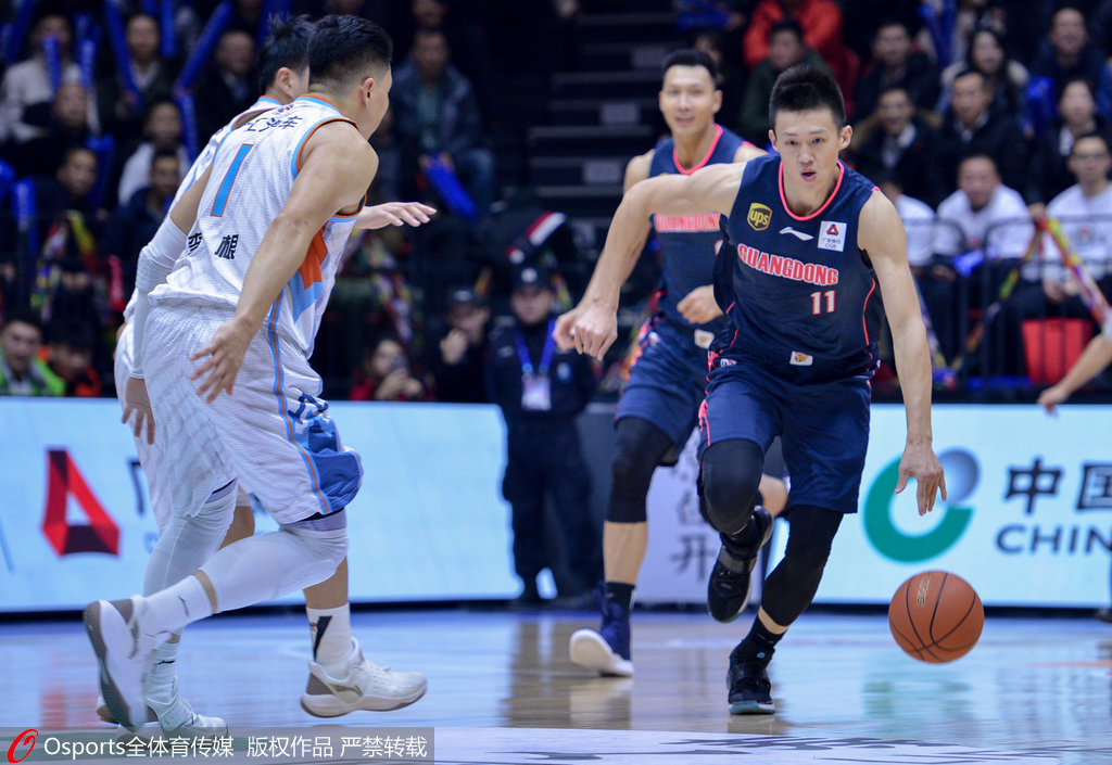 新疆再胜广东，保持不败纪录