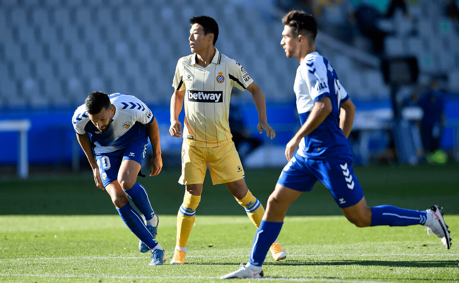 西班牙队士气高涨，半决赛战火点燃的简单介绍