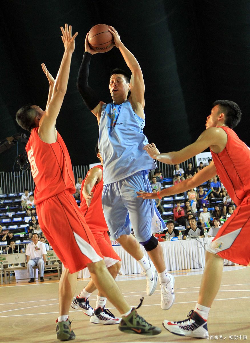 湖南男篮精彩发挥，斗志昂扬的简单介绍