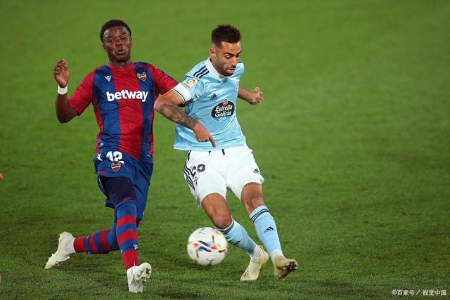 埃瓦尔在主场战平对手，保持不败