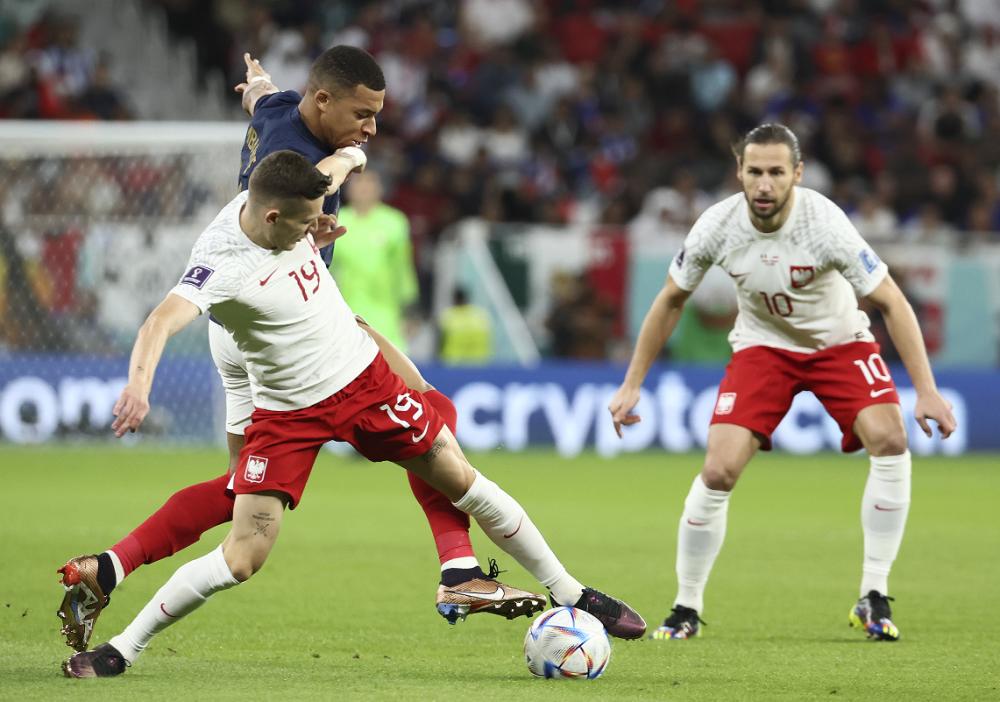 法国队轻取日本队，安赛龙状态火热