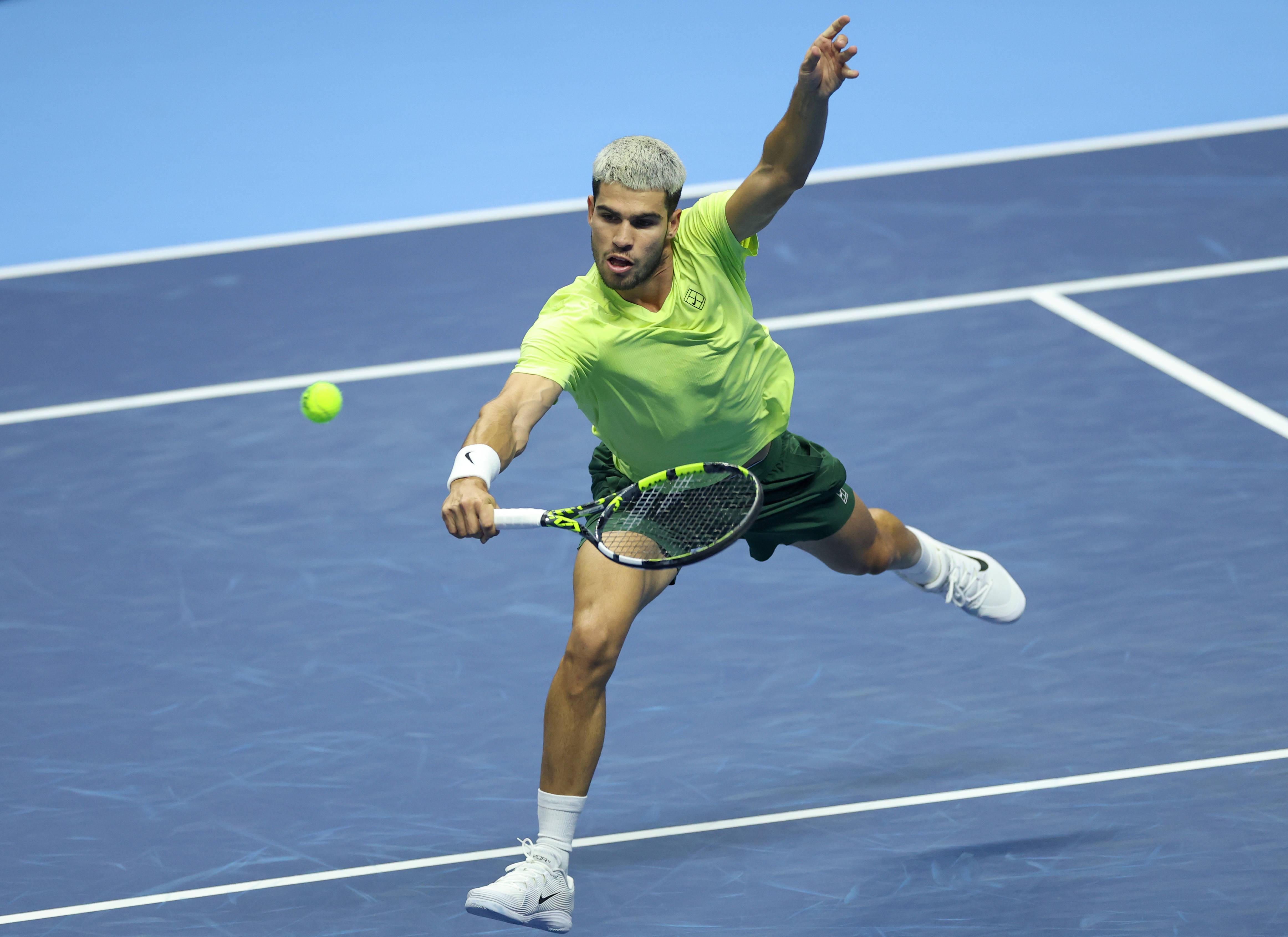 关于拉沃尔杯横扫ATP总决赛，阿尔卡拉斯带队取胜的信息