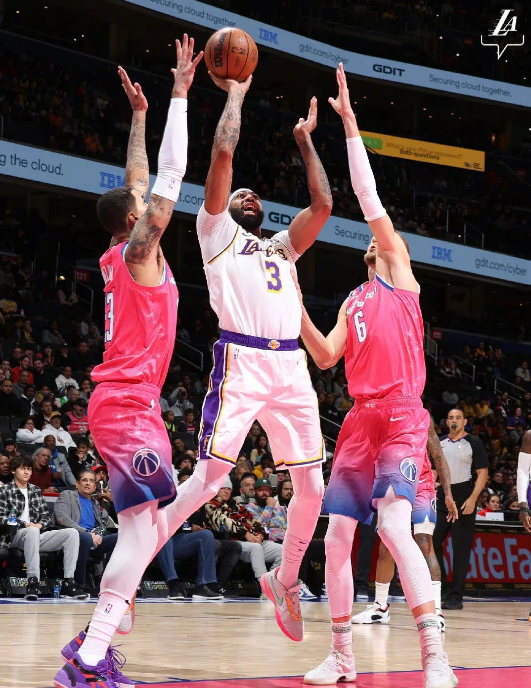 塞尔维亚男篮横扫湖人B队，萨博尼斯完成帽子戏法的简单介绍